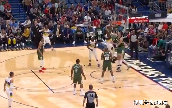  鹈鹕锡安复出砍40分，空接之城重现威力  